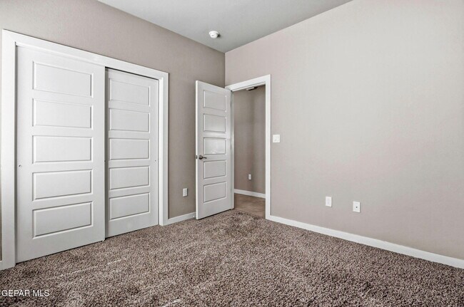 Building Photo - 14817 Tierra Isaiah Ave