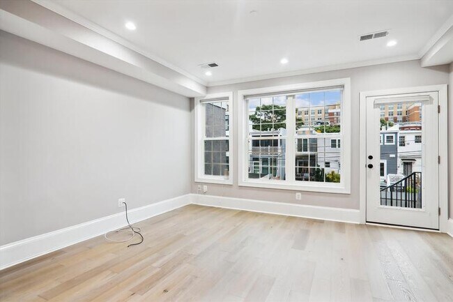 Building Photo - 1541 9th Street Northwest - 2