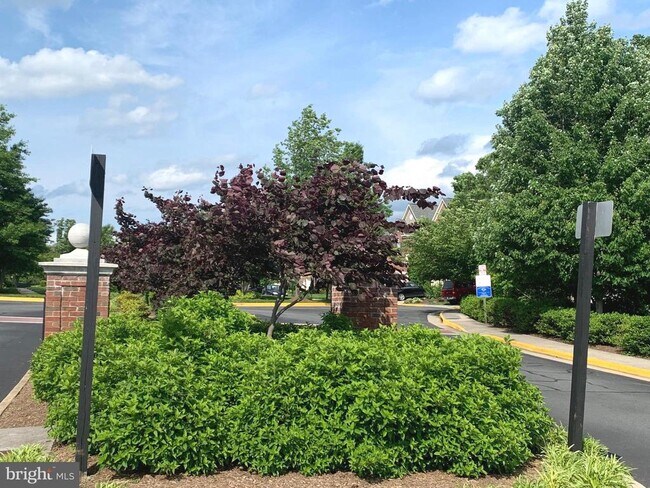 Building Photo - 13079 Greg Roy Ln