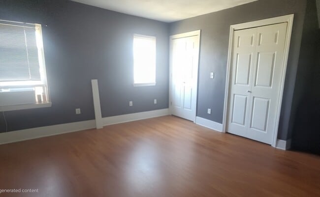 Building Photo - 42 Esmond St