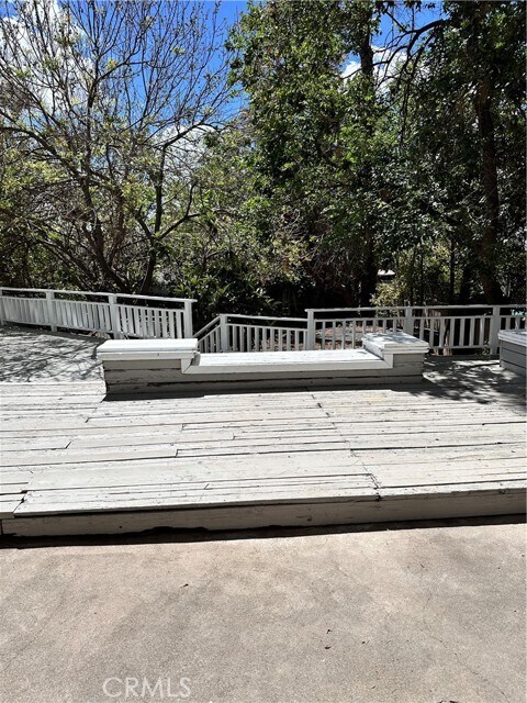 Building Photo - 2415 Mercedes Ave