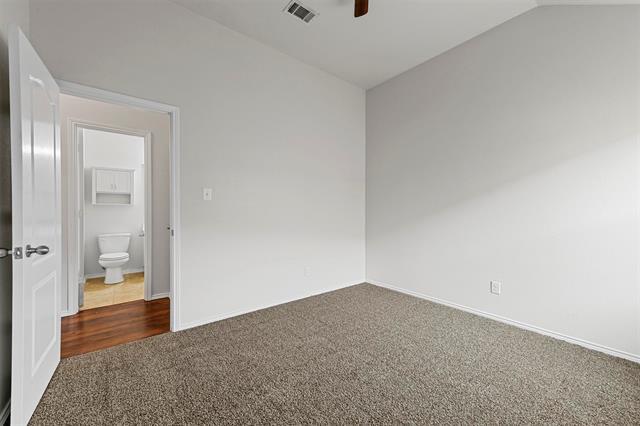 Building Photo - 2008 Cattle Creek Rd