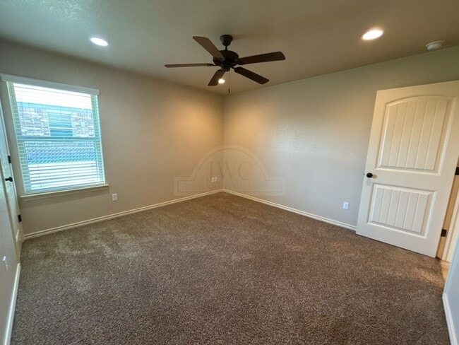 Building Photo - 5800 Luminous Ln