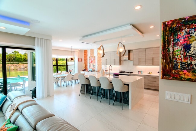 Building Photo - 8305 Fishhawk Falls Ct