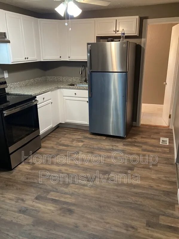 Building Photo - 523 Josephine St