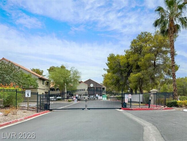 Building Photo - 5042 S Rainbow Blvd