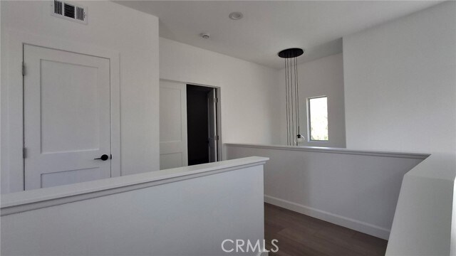 Building Photo - 34 Apple Valley