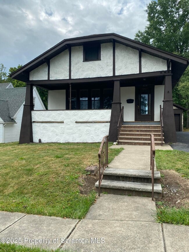 Primary Photo - 309 Park Ave