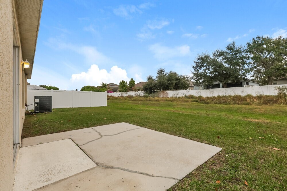 Building Photo - 407 Vine Cliff St