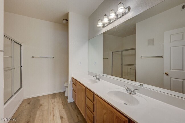 Building Photo - 6160 Rumrill St