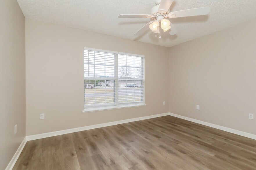 Building Photo - 1812 Norseman Ct