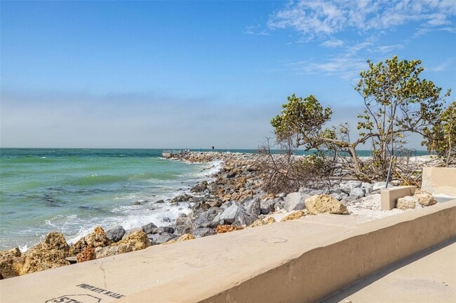 Building Photo - 200 1st Ave