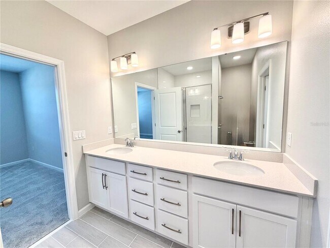 Building Photo - 346 Lady Palm St