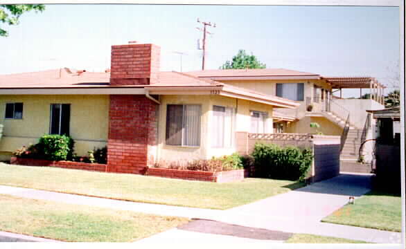 Building Photo - 3523 W Mungall Dr