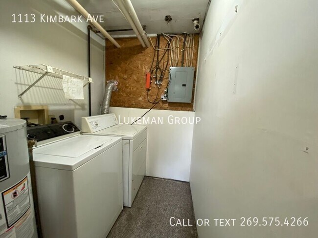 Building Photo - 1113 Kimbark Ave