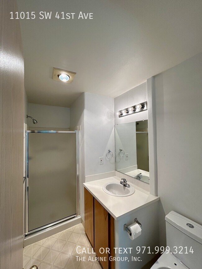 Building Photo - 11015 SW 41st Ave