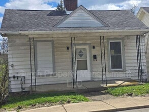 Building Photo - 222 Vine St