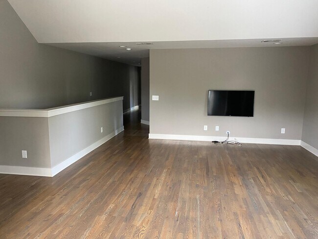 Building Photo - 603 Rudolph Ave