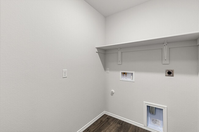Building Photo - 10221 Altair Dr