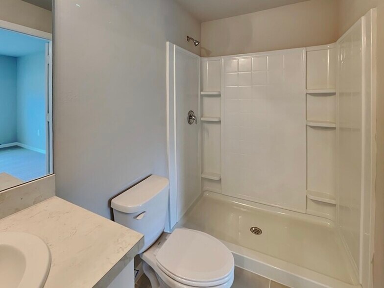 Building Photo - 3522 Gillot Blvd