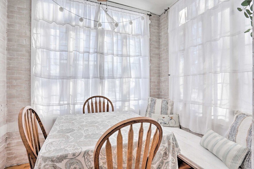 Building Photo - 1401 Fillmore St