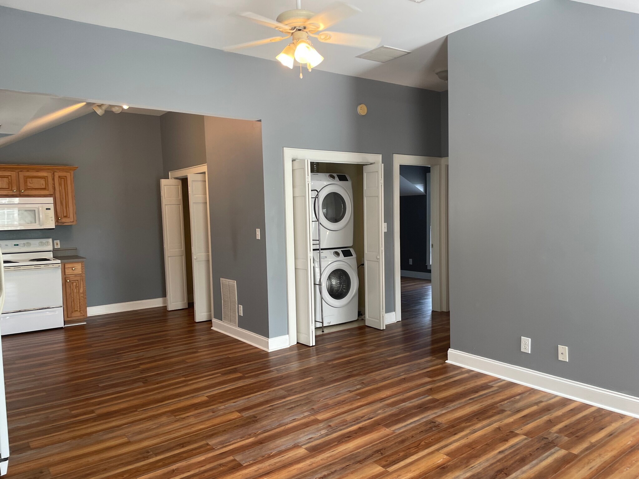 Building Photo - 2027 S Milledge Ave