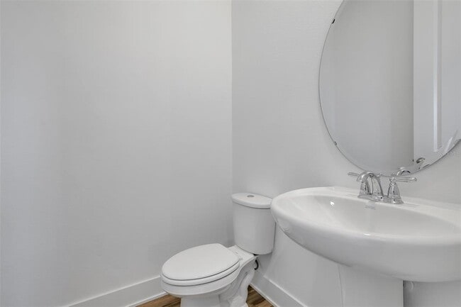 Building Photo - 15399 Hamlin Pk Dr