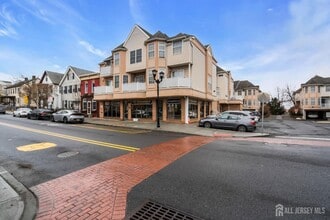 Building Photo - 129 Ademics Way