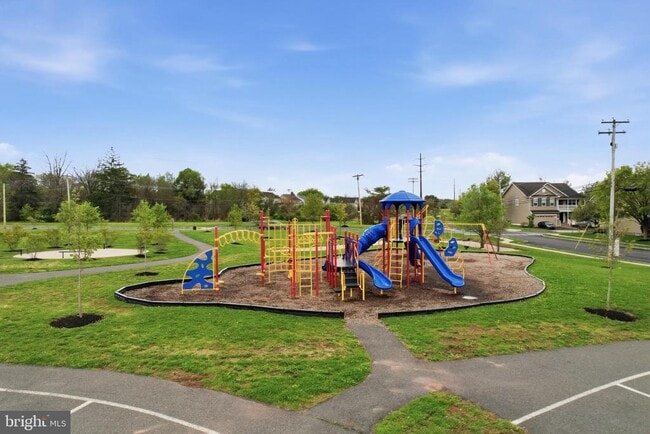 Building Photo - 2028 Berkeley Dr