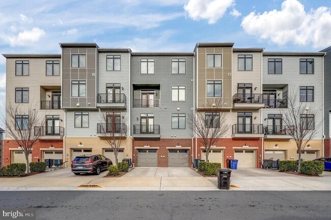 Building Photo - 1010 Ribbon Limestone Terrace SE