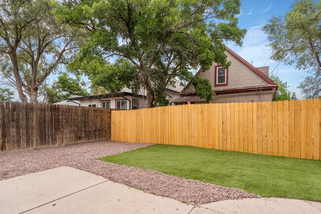 Building Photo - Carriage House near Downtown Pueblo!