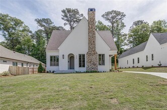 Building Photo - 548 Arbor Dr