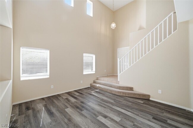Building Photo - 528 Round Reign Ave