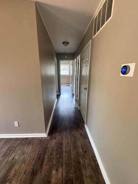 Building Photo - 4313 Alder Dr