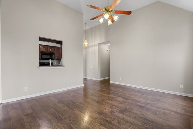 Building Photo - 3809 Man O War Blvd