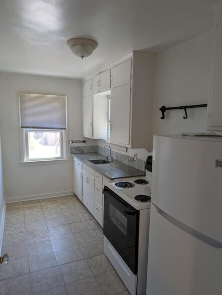 Primary Photo - 1010 N 24th Street