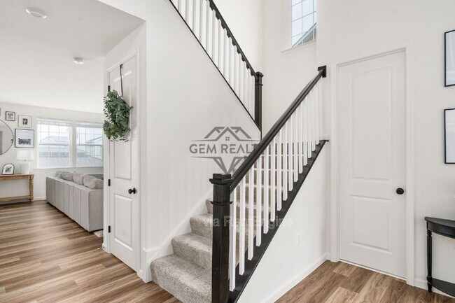 Building Photo - 7812 Bexley Ln