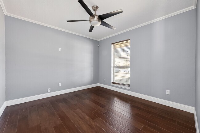 Building Photo - 17634 Huntersglen Cir