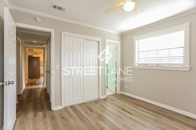 Building Photo - NOW OFFERING THE FIRST FULL MONTH FREE IF ...