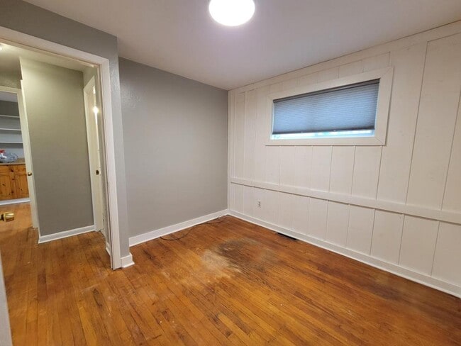 Building Photo - 137 Rosemont Dr