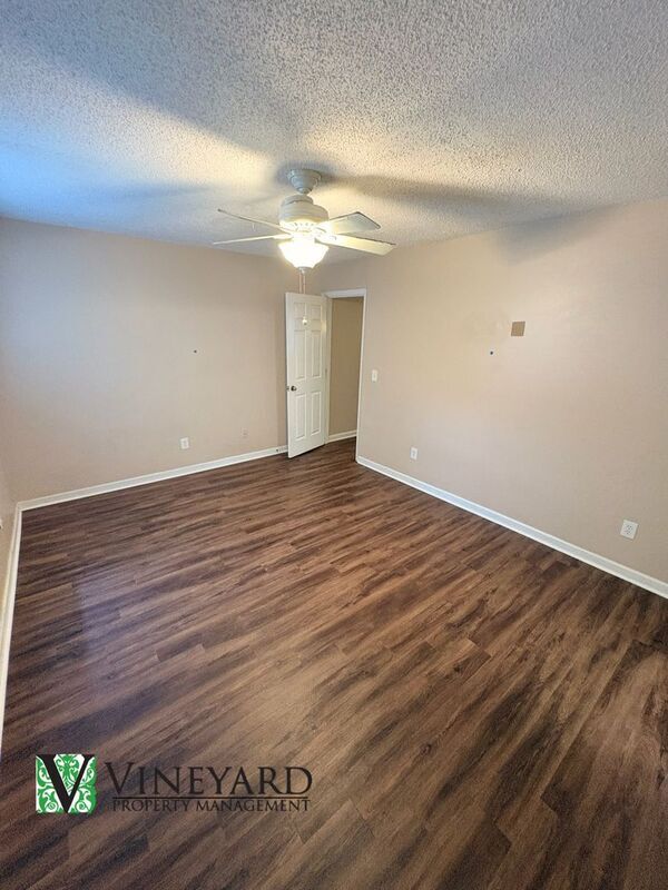 Building Photo - 1065 Sand Wedge Cir
