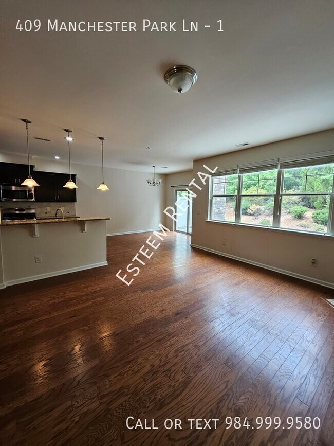 Building Photo - 409 Manchester Park Ln