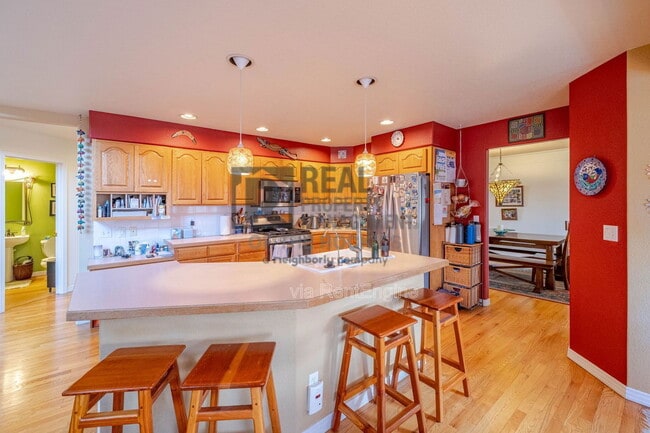 Building Photo - 2432 Mallard Cir