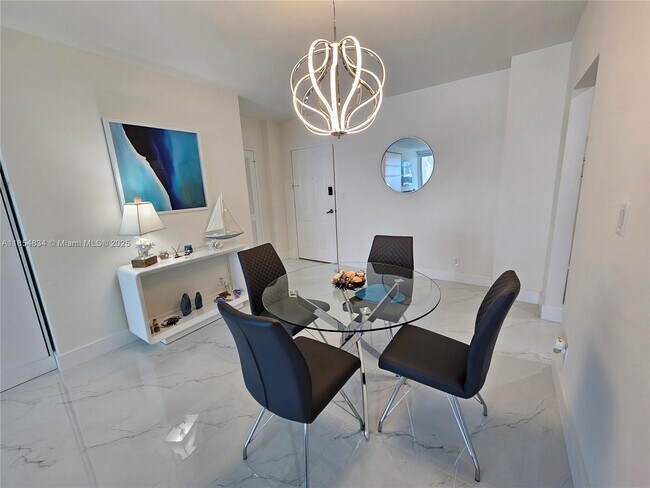 Building Photo - 2501 S Ocean Dr