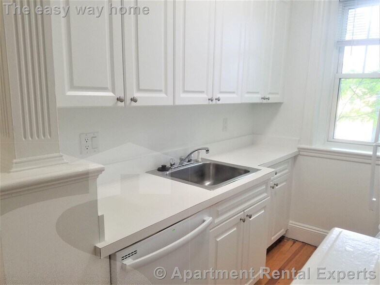 Building Photo - 19 Wendell St