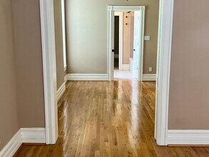 Building Photo - 2 Bedroom Condo in Shaw Available to Rent