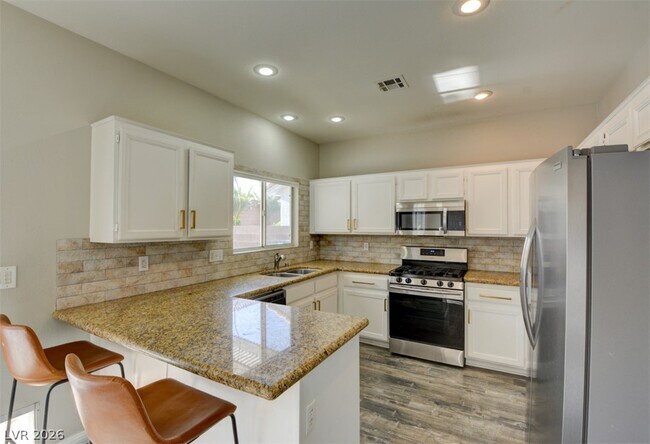 Building Photo - 3733 Horseshoe Mesa St