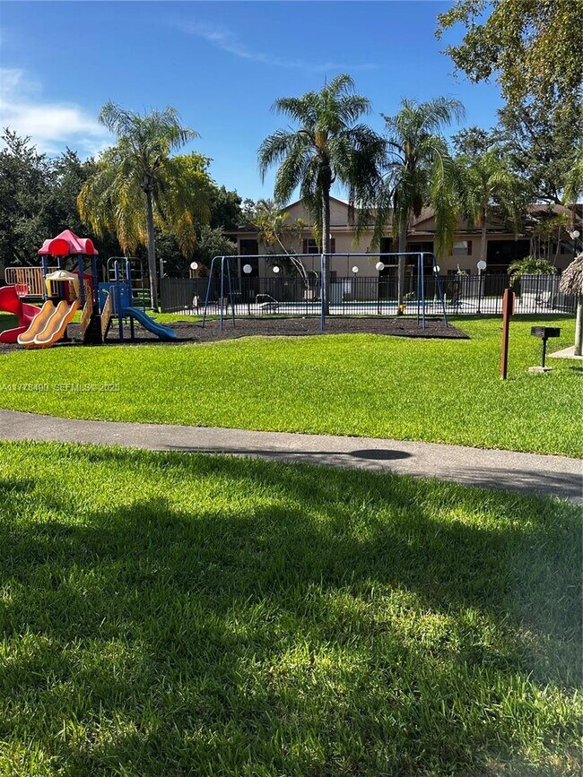 Building Photo - 11229 SW 88th St