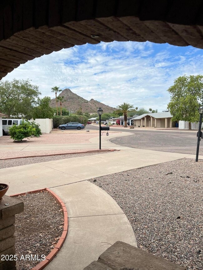 Building Photo - 15635 North 21st St