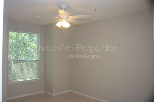 Building Photo - 1985 Erving Cir